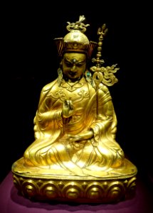 Padmasambhava, Central Tibet, c. 1700-1750 AD, gilt copper alloy, pearl, turquoise, traces of pigments - Arthur M. Sackler Gallery - DSC05120