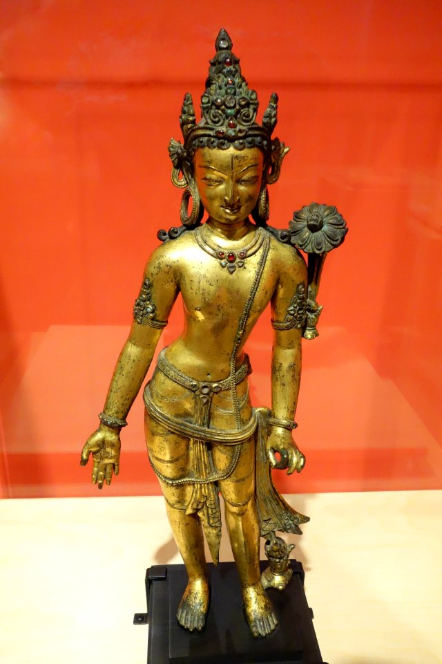 Padmapani, view 1, Nepal, 13th century, gilt bronze, semiprecious stones - Berkeley Art Museum and Pacific Film Archive - DSC04026