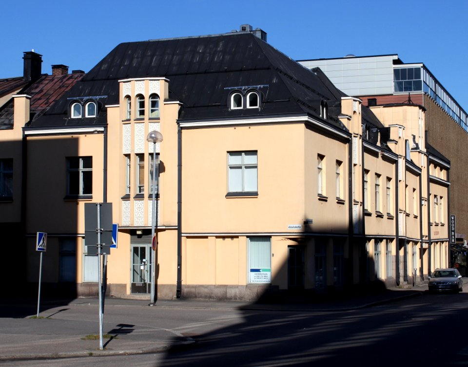 Pakkahuoneenkatu 30 Oulu 20130518 02