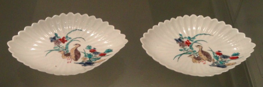 Pair of Lozenge-form Dish with Quail Design in Ko-Kutani style, c. 1700, Arita, hard-paste porcelain with overglaze enamels - Gardiner Museum, Toronto - DSC00484