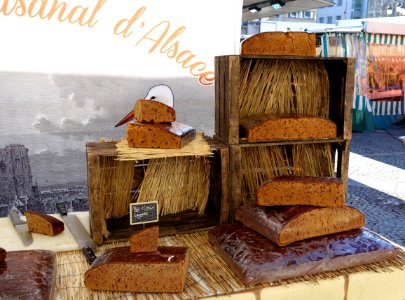 Pain d'épices à la cannelle, Place Guillaume II - Luxembourg City - DSC06078