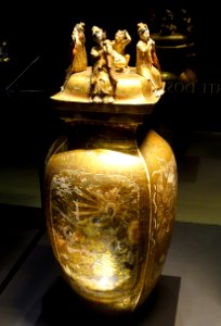 Pagoda-shaped floor vase, Imperial Palace, Japan, Meiji period, 1868-1912 AD, gilt and polychrome Satsuma pottery - Museu do Oriente - Lisbon, Portugal - DSC06872