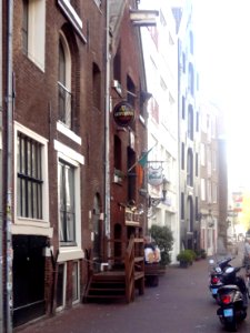 Pakhuis met puntgevel