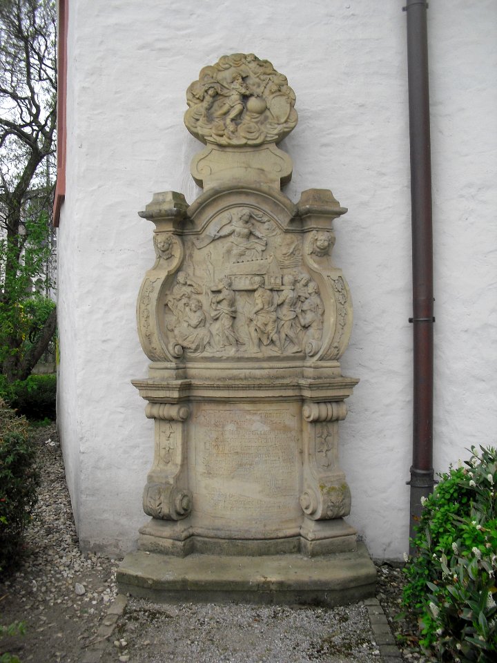 Paderborn-Liborikapelle-Bildstock-links
