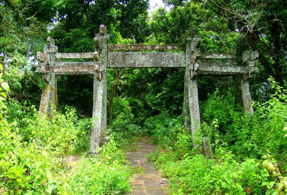 Paifang in Hainan - 01