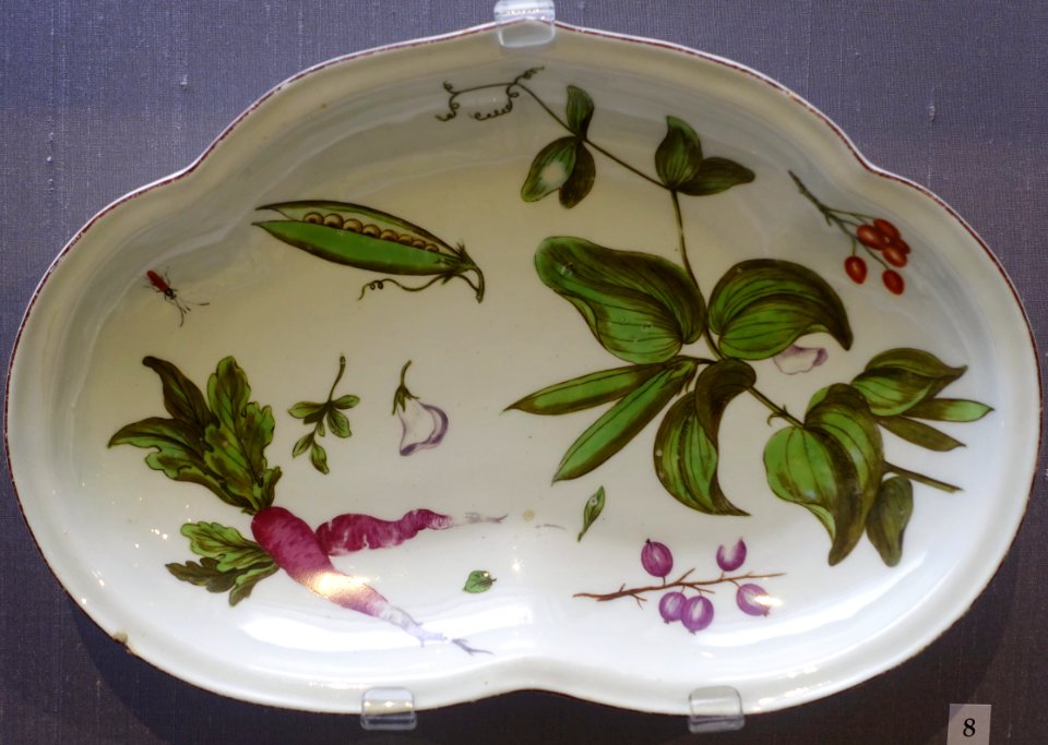 Pair of dishes with fruits and vegetables, 2 of 2, Chelsea porcelain, c. 1760, soft-paste porcelain - California Palace of the Legion of Honor - San Francisco, CA - DSC02968