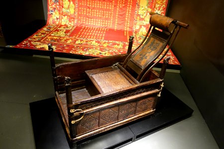 Palanquin, China, probably 1800s, painted wood, iron, cane, lacquer - Museu do Oriente - Lisbon, Portugal - DSC07016