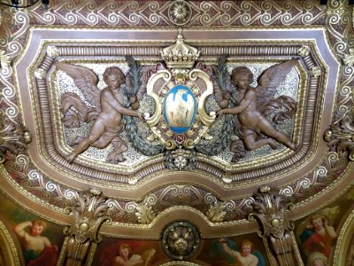 Palais de la Bourse de Lyon - Salle Garnier - Anges et blason