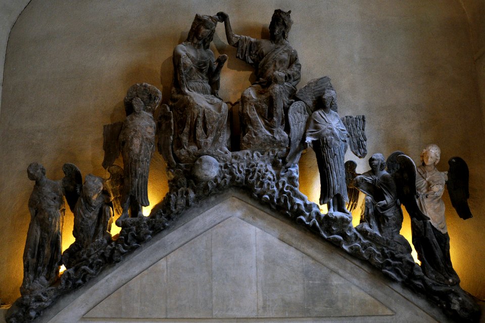 Palais du Tau Statues originales 17062011 02