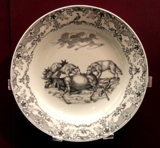 Pair of dishes from a Jagd service, dish 1, c. 1740, Du Paquier factory, hard-paste porcelain, Schwarzlot overglaze black enamel, gilding - Gardiner Museum, Toronto - DSC00993