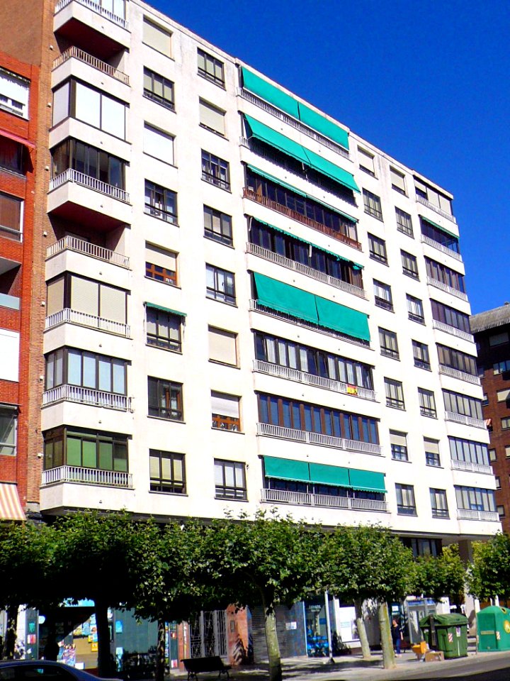 Palencia - Avenida de Valladolid 10