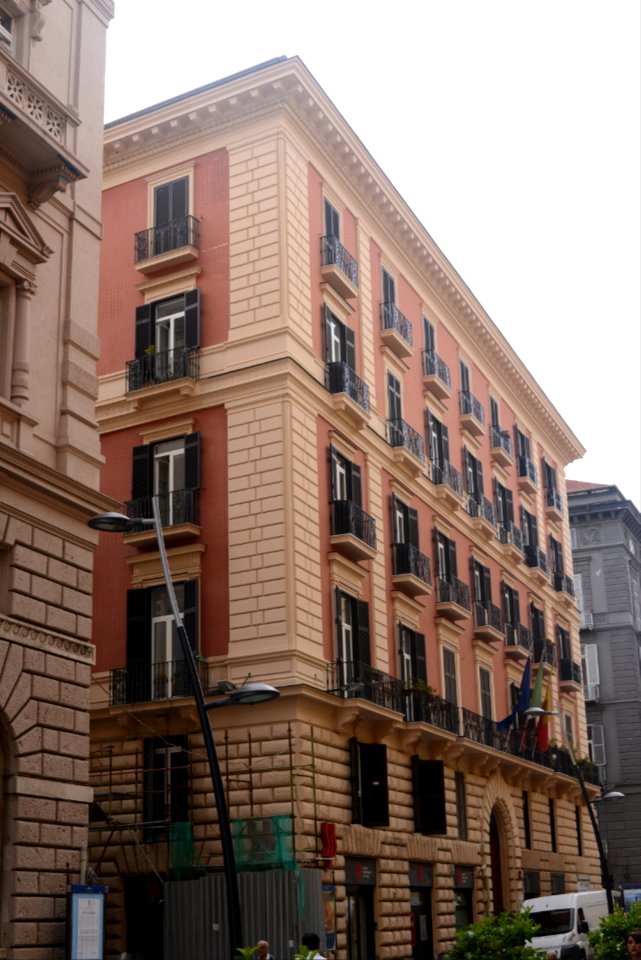 Palazzo in via Verdi – Napoli