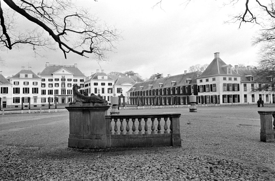 Paleis Het Loo , de rechtervleugel voor prinses Margriet en Pieter van Vollenhov, Bestanddeelnr 919-8444