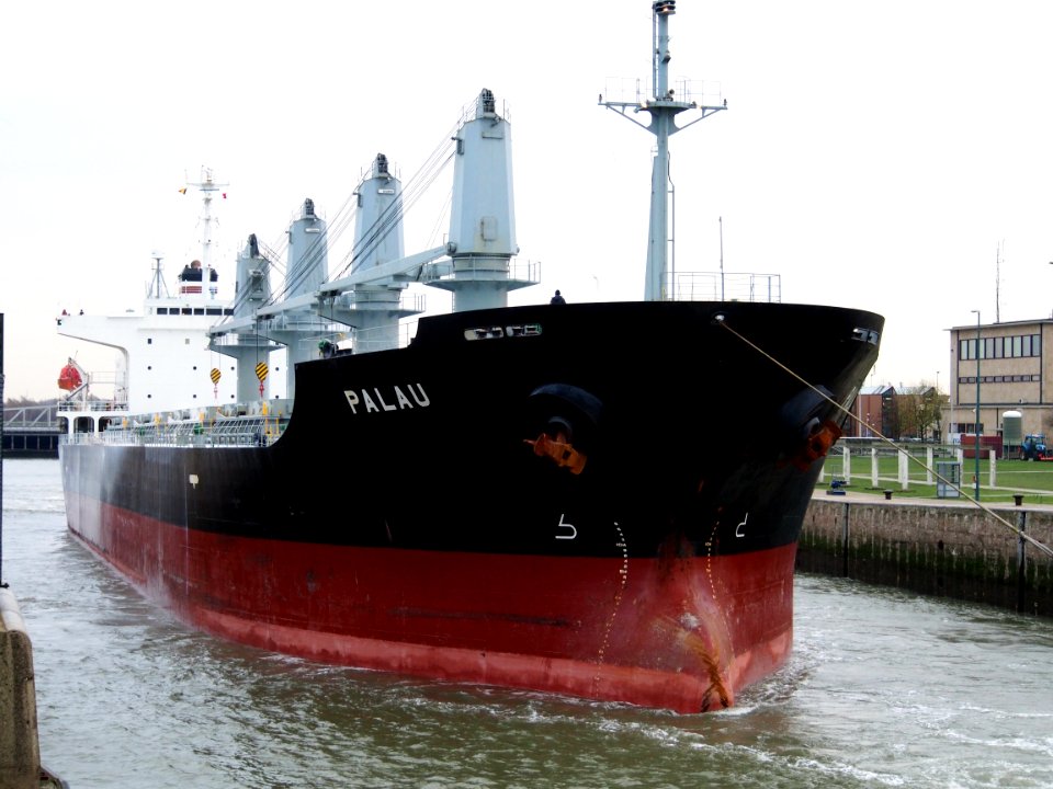 Palau (ship, 2003), IMO 9261035, Zandvlietsluis, Port of Antwerp pic2