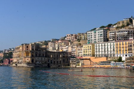 Palazzo Donn'Anna e bagno Elena