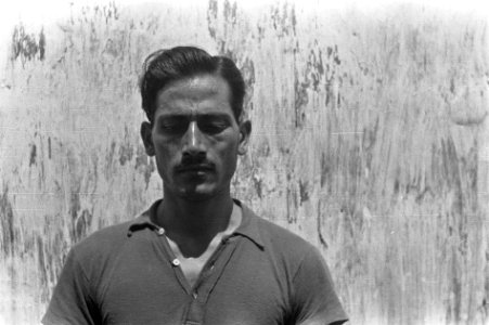 Palembang een gevangen genomen Brits-Indische deserteur in de gevangenis van La, Bestanddeelnr 3895