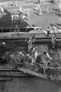 Palembang Voor het afhalen van 7 RS dat zijn Indische tijd erop heeft zitten en, Bestanddeelnr 1610-4-1