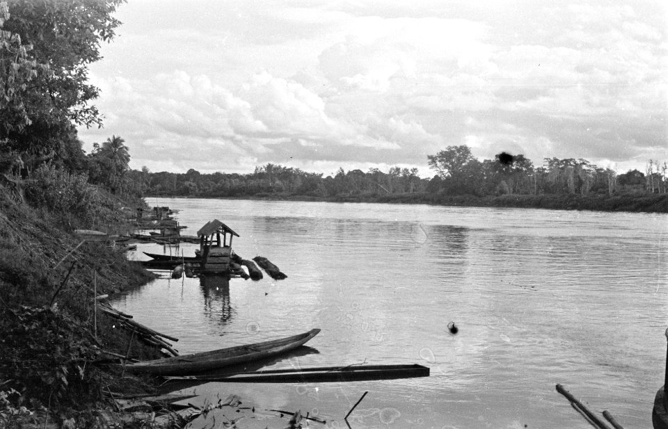 Palembang bij hun bezoek aan het gebied van de 'Stoters' maakten de Amerikaanse, Bestanddeelnr 3719
