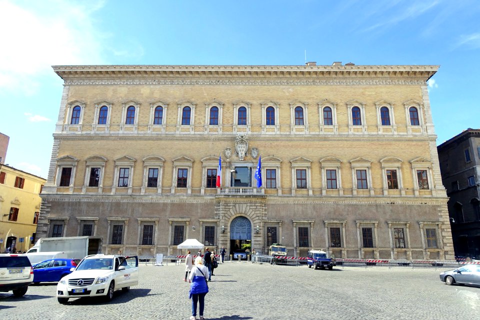 Palazzo Farnese - Rome, Italy - DSC01671