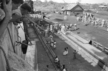 Palembang Voor het afhalen van 7 RS dat zijn Indische tijd erop heeft zitten en, Bestanddeelnr 1610-2-1