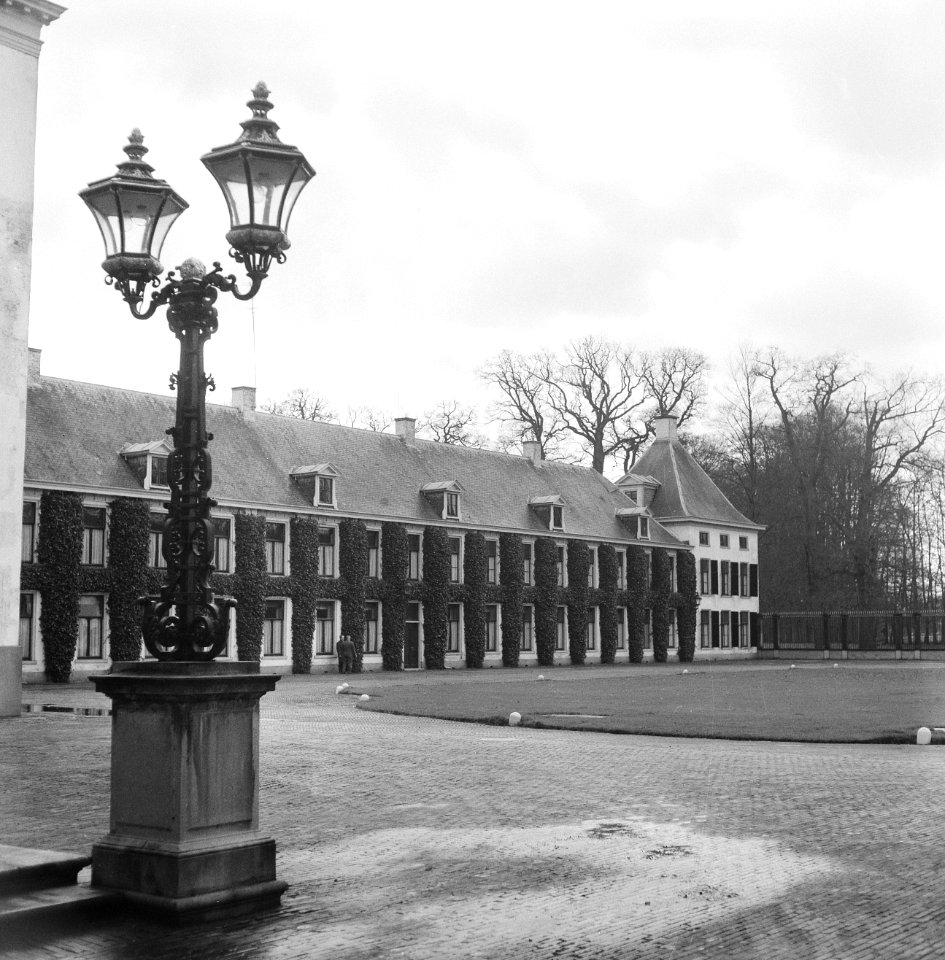 Paleis Het Loo , de rechtervleugel, het vroegere tuinmanshuis, Bestanddeelnr 919-8445