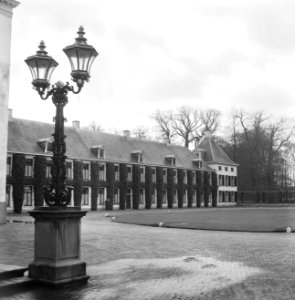 Paleis Het Loo , de rechtervleugel, het vroegere tuinmanshuis, Bestanddeelnr 919-8445
