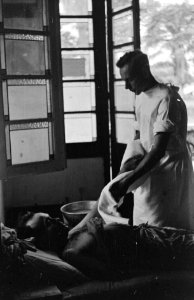Palembang Gewondenverzorging in het Militair Hospitaal, Bestanddeelnr 3889