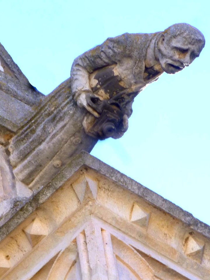 Palencia - Catedral, gárgolas del ábside 1
