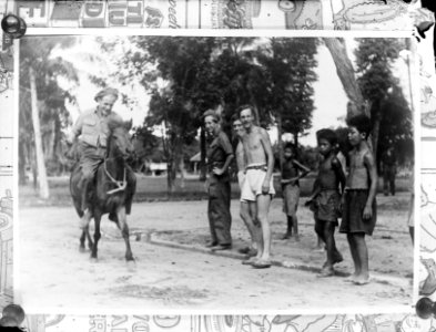 Palembang. Tanks en gevechtswagens hebben het paard verdrongen uit het moderne l, Bestanddeelnr 902-3738