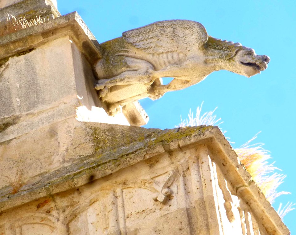 Palencia - Catedral, gárgolas del ábside 3