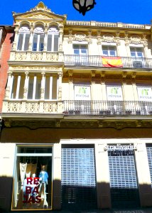 Palencia - Calle Becerro Bengoa nº 5 (fachada en Calle Mayor) 01 photo