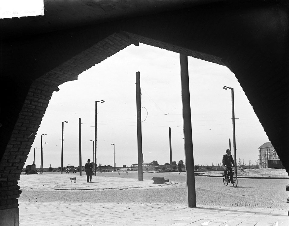 Palen op het Surinameplein te Amsterdam, Bestanddeelnr 903-4304