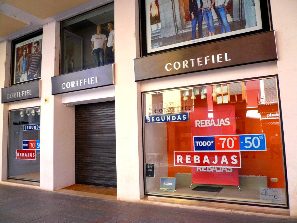 Palencia - Cortefiel (Calle Mayor)