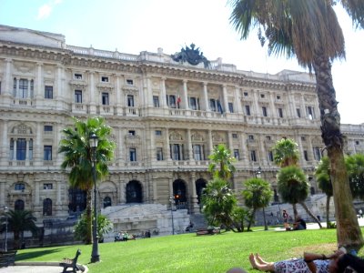 Palazzo di Giustizia Roma Settembre 2016 1 photo