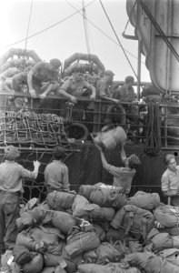 Palembang Op 30 dec. arriveerde te Palembang het ss. Sloterdijk, met aan boor, Bestanddeelnr 485-3-1