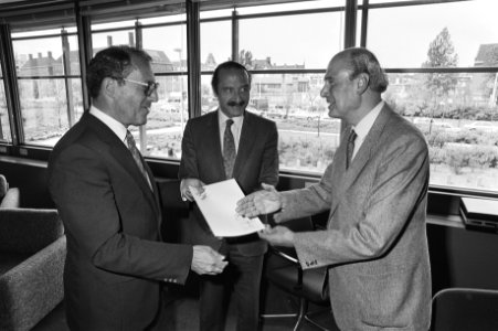 Plan Lievense, rapport over advies over Windenergie Electriciteits Spaarbekken, aan Minister Van Trier , Lievense en Plantema, Bestanddeelnr 931-4849