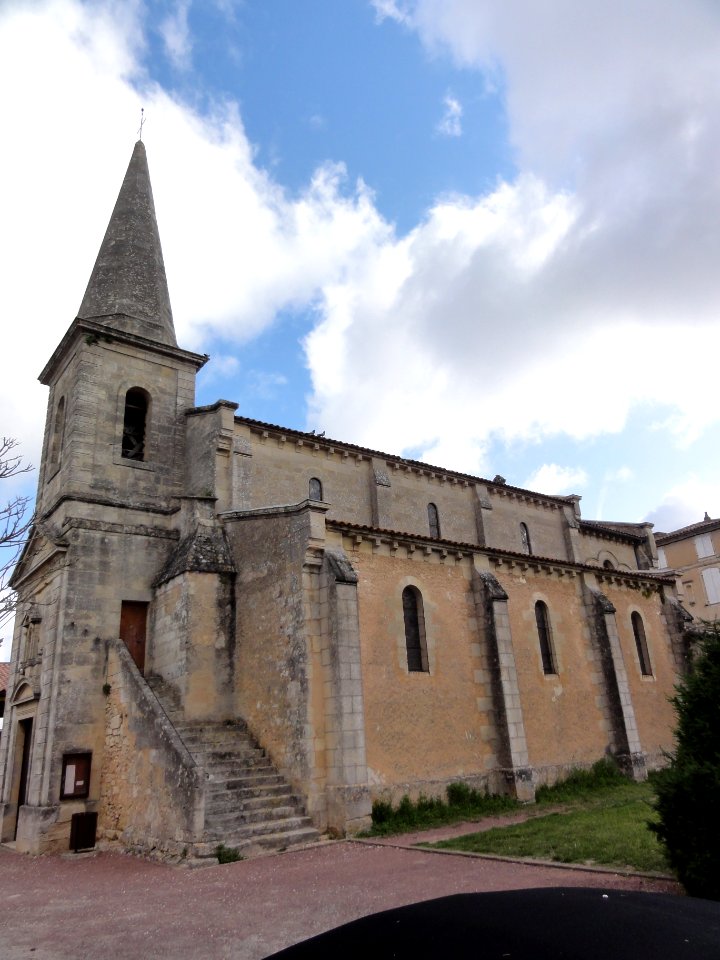 Plassac (Gironde) église 01