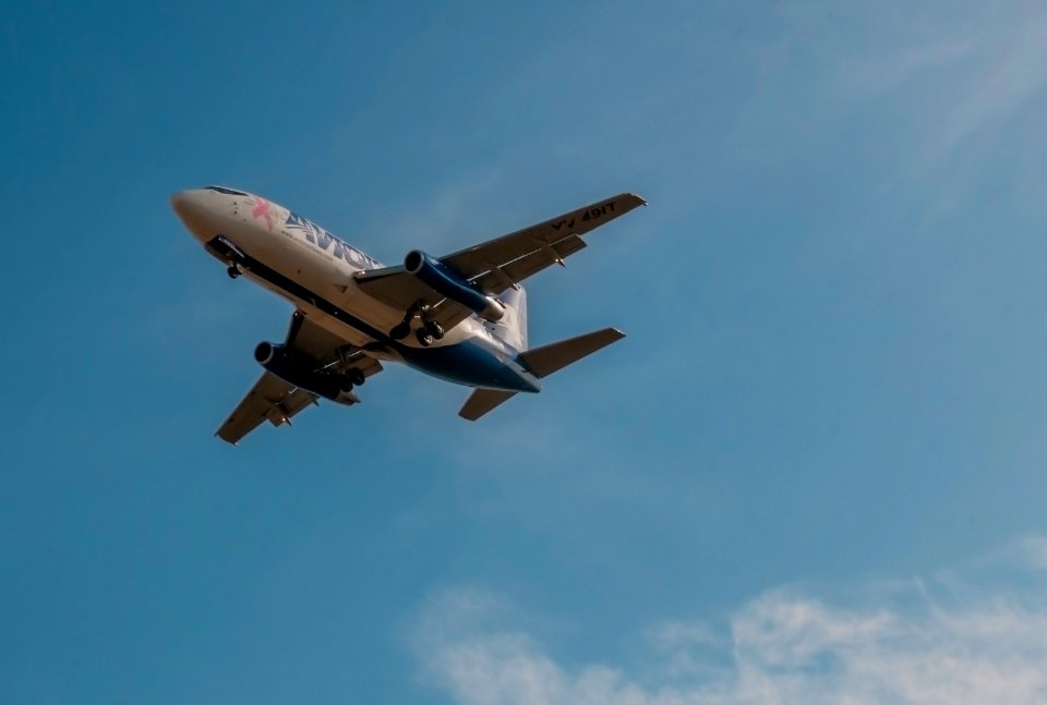 Plane landing