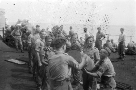 Palembang Op 30 dec arriveerde te Palembang het ss Sloterdijk, met aan boor, Bestanddeelnr 485-4-4