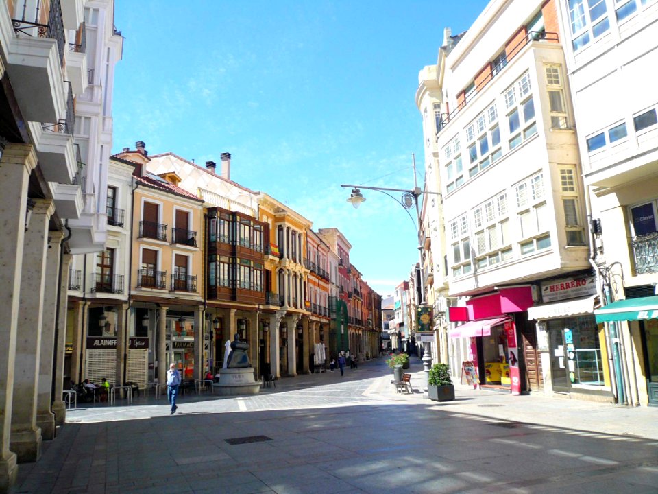 Palencia - Calle Mayor 38