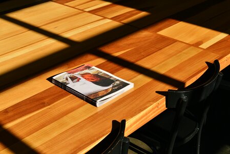 Tabletop display advertise
