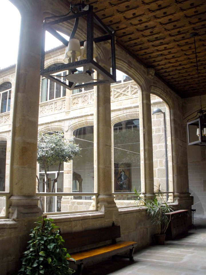Plasencia - Claustro del Convento de San Vicente Ferrer (Parador de Turismo) 05