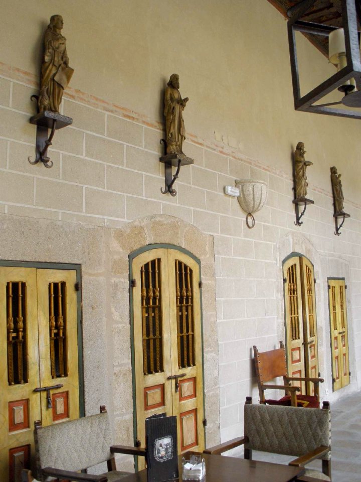 Plasencia - Claustro del Convento de San Vicente Ferrer (Parador de Turismo) 11