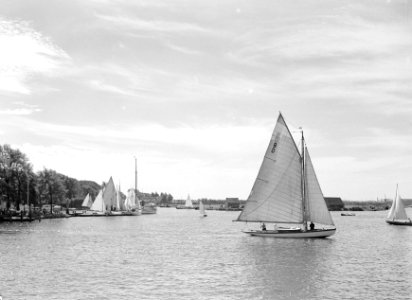 Plas met zeilboten bij jachthaven Cieco, Bestanddeelnr 190-1311