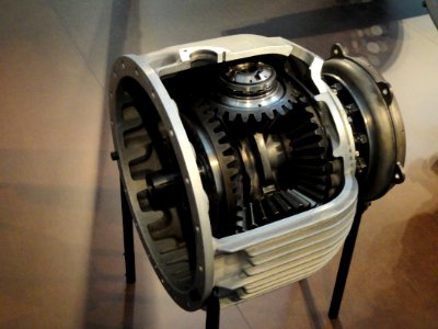 Planetary gears, Maybach-Motors VL2 - Zeppelin Museum Friedrichshafen - DSC06814