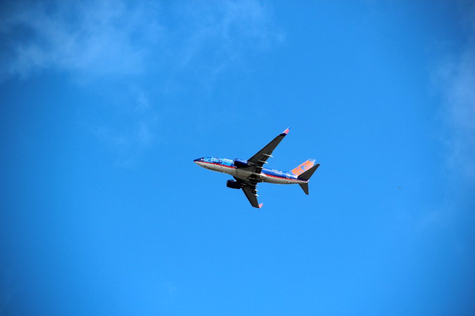 Plane over Lake Nokomis Oct 2017
