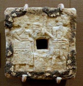 Plaque with female and male figures, Tell Asmar, Single-Shrine Temple III, Early Dynastic period, 2500-2330 BC, alabaster, shell, bitumen - Oriental Institute Museum, University of Chicago - DSC07365