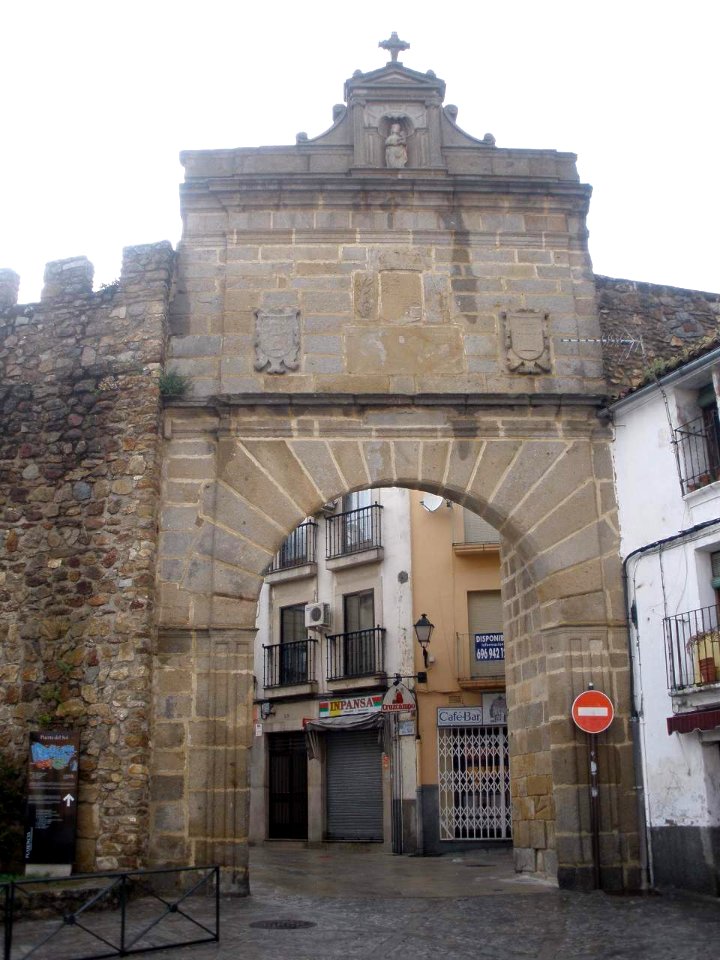 Plasencia - Puerta del Sol