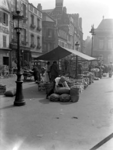 Place de vieux Marché, Le Havre, markt, Bestanddeelnr 190-0216