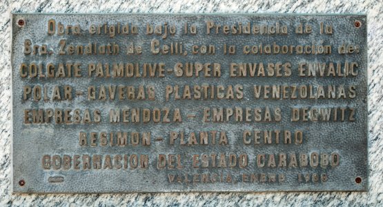 Placa Negra Hipolita